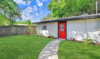 223 PINEHURST Dr, Auburndale, FL 33823