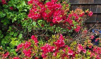 154 Essex Rd, North Kingstown, RI 02852