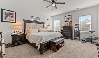 55 Walkabout Dr, Aberdeen, NC 28315