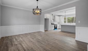 751 Leeward Ave, Beachwood, NJ 08722