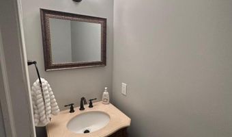 1002 Timberbrooke Dr, Bedminster, NJ 07921