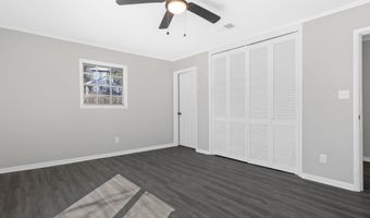 2014 W Lakeview Dr, Benton, AR 72015