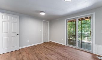 4 Gretchen Ln, Bella Vista, AR 72715