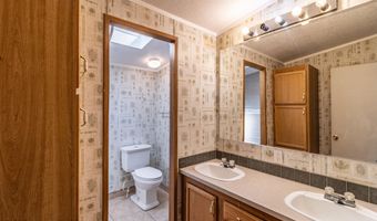 1209 MANGUM Rd, Bloomfield, NM 87413