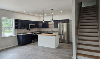 122 Devino Ln, Bristol, VT 05443