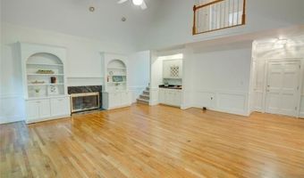 5404 Chaversham Ln, Peachtree Corners, GA 30092