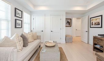 23 Catherine St, Newport, RI 02840