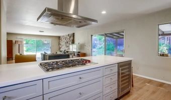 10020 Bonnie Vista Dr, La Mesa, CA 91941