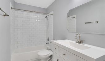 1316 Holgate Dr G5, Ballwin, MO 63021