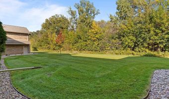 3325 N CASALOMA Dr 39, Appleton, WI 54913