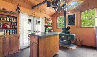 442 Brookline Rd, Athens, VT 05345