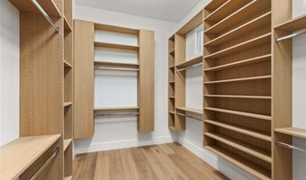 24 Soaring Bird Ct, Las Vegas, NV 89135