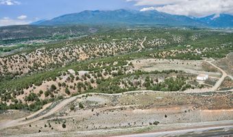1 Hoyo Rd, Arroyo Hondo, NM 87513
