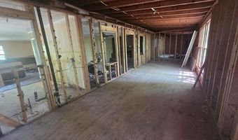 1201 LAKESHORE Dr, Anniston, AL 36207