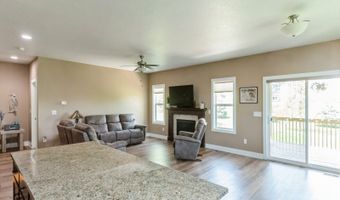 1642 S 11th St, Adel, IA 50003