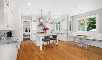 3403 JOHN MARSHALL Dr, Arlington, VA 22207