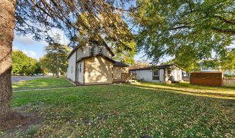 302 S Renville St, Winthrop, MN 55396