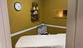 957 M L King Jr Dr NW, Atlanta, GA 30314