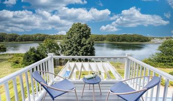 1040 Buttonwoods Ave, Warwick, RI 02886