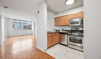 7111 WOODMONT Ave 814, Bethesda, MD 20815