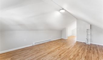 9 Lookout Ave, North Providence, RI 02911