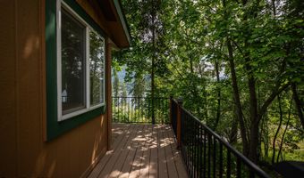17532 E Bannock Dr, Bayview, ID 83803