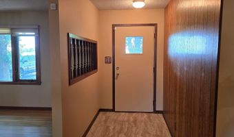 1713 S Shore Dr, Albert Lea, MN 56007