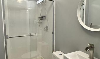 10620 WEYMOUTH St 1, Bethesda, MD 20814