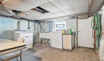 324 Allen St, Allentown, PA 15210