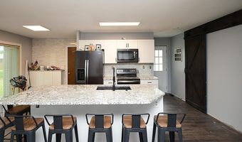 1612 Northridge Rd, Beatrice, NE 68310