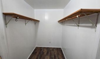 310 S Wickham St, Alvord, TX 76225