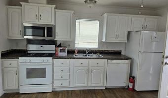 07 Coke Ave 56, Avenel, NJ 07001