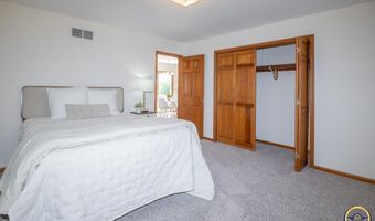 13827 SW 81st St, Auburn, KS 66402