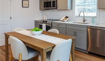32 Exchange St 103, East Greenwich, RI 02818