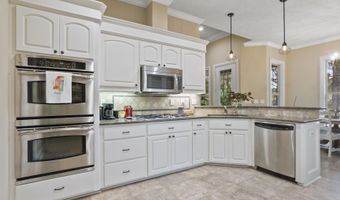 166 Woodlands Glen Cir, Brandon, MS 39047