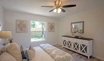 1145 STOCKS St, Atlantic Beach, FL 32233