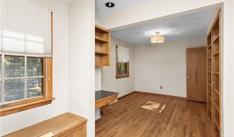 886 Weaver Hill Rd, Coventry, RI 02816