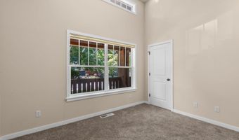 2612 NW Lemhi Pass Dr, Bend, OR 97703