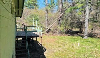 72 Overlea Rd, North Smithfield, RI 02896