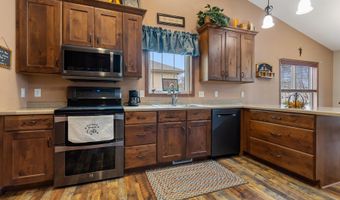 1415 Nicklaus Dr, Aberdeen, SD 57401