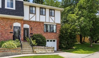 4400 Laurel Oak Dr, Allison Park, PA 15101