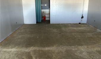 21065 Bear Valley Road 21065, Apple Valley, CA 92308