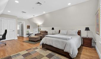 25 Crenshaw Ln 15-2, Andover, MA 01810