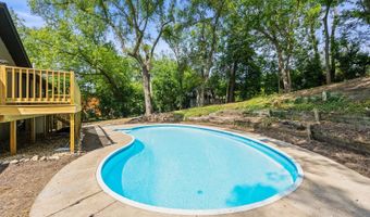 9704 Captains Dr, Algonquin, IL 60102