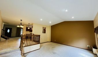 1606 N Jackson St, Aberdeen, SD 57401