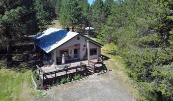 10525 Skunk Creek Rd, Cascade, ID 83611