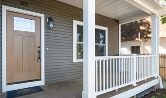 218 Second St, East Providence, RI 02914