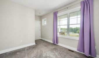 24 Kendall Ln, Raymond, NH 03077