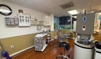 4600 JOHN MARR Dr 302, Annandale, VA 22003