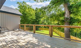 16 Hawthorn Ln, Bella Vista, AR 72715